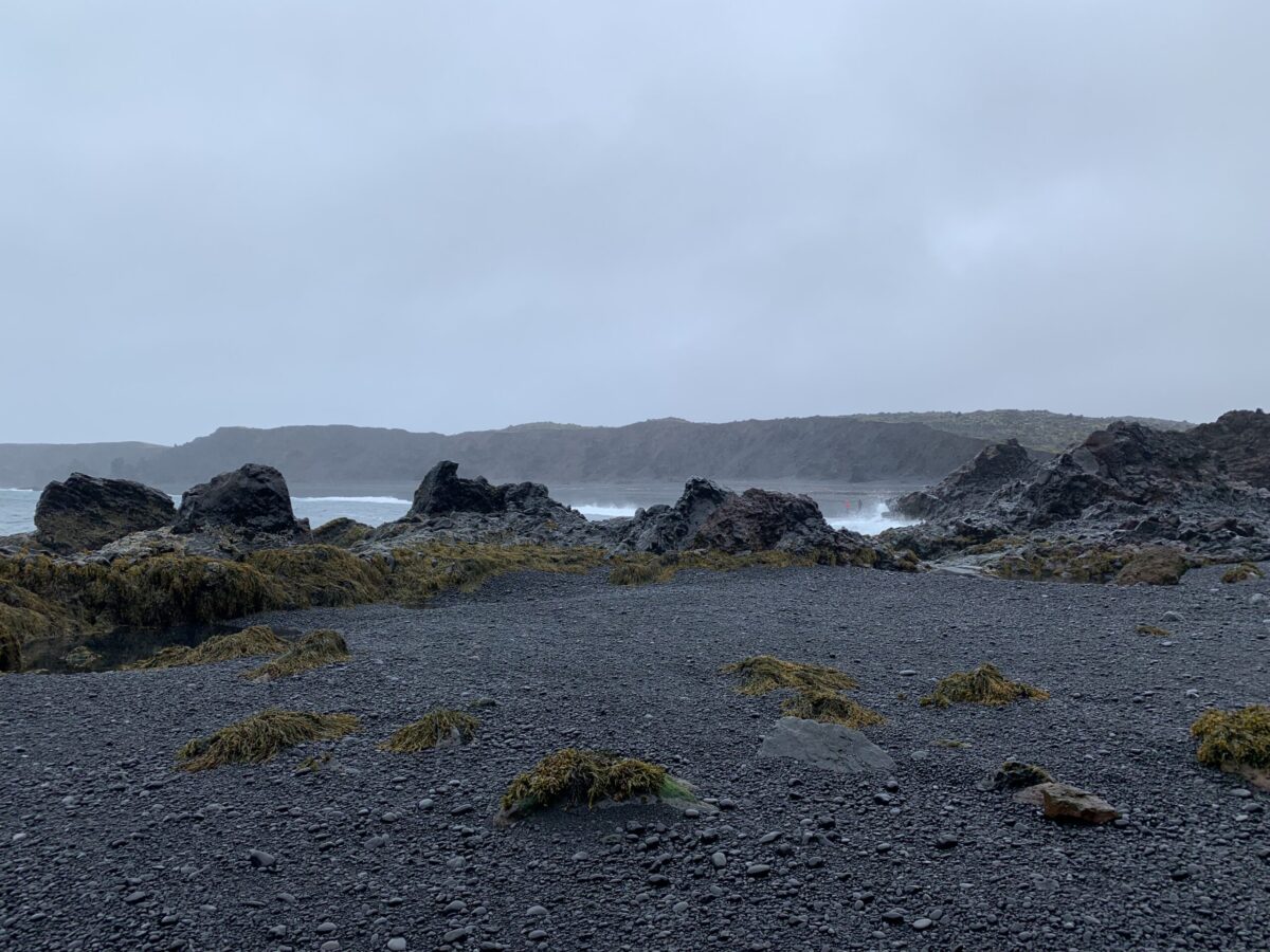 Spiaggia di ciottoli neri di Djúpalónssandur: cosa vedere nella penisola di Snæfellsnes in Islanda
